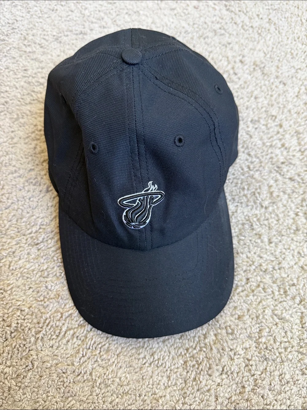 NBA Black Miami Heat Embroidered Logo Cap